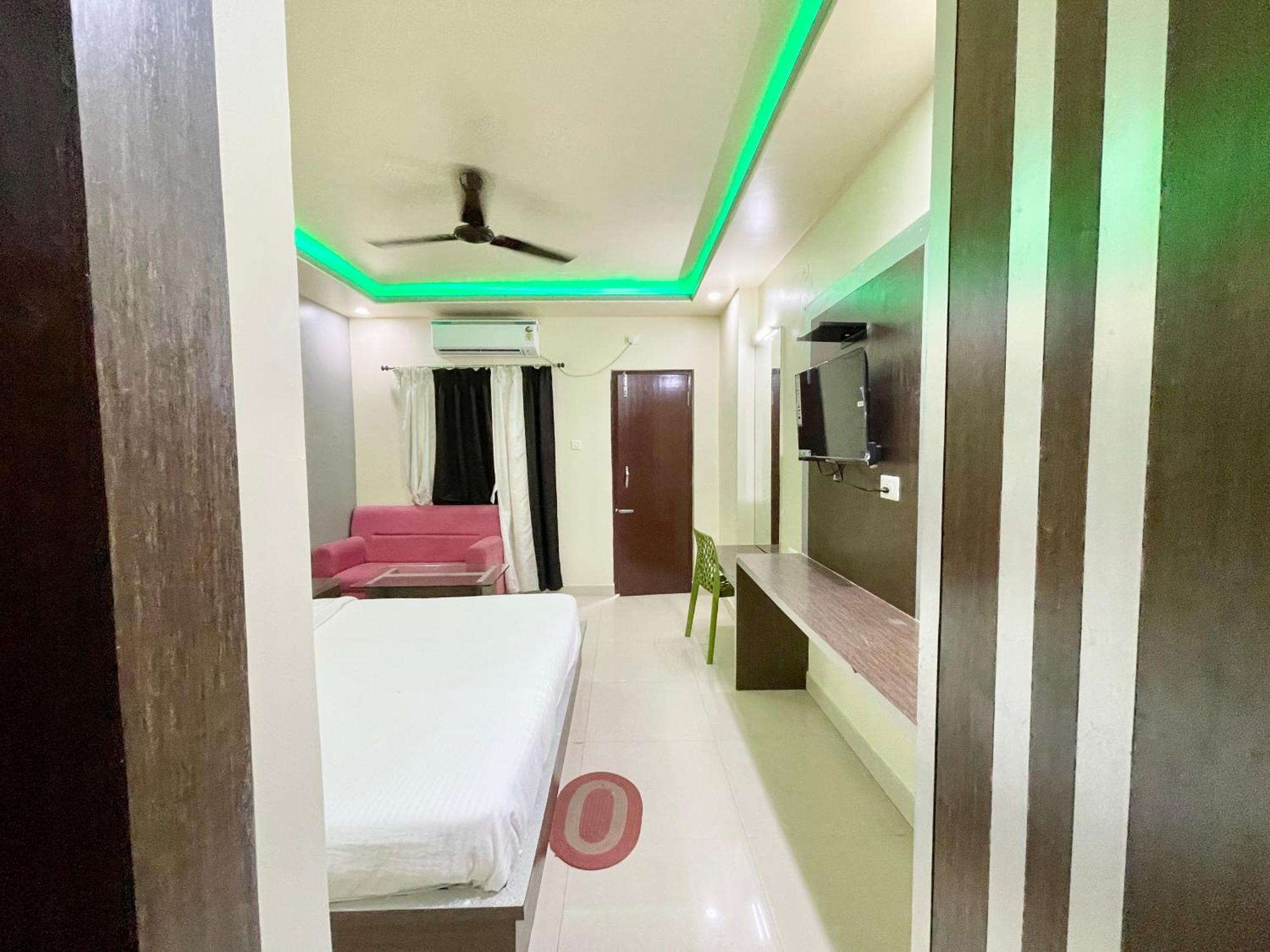 Hotel Trends In Puri Exteriör bild