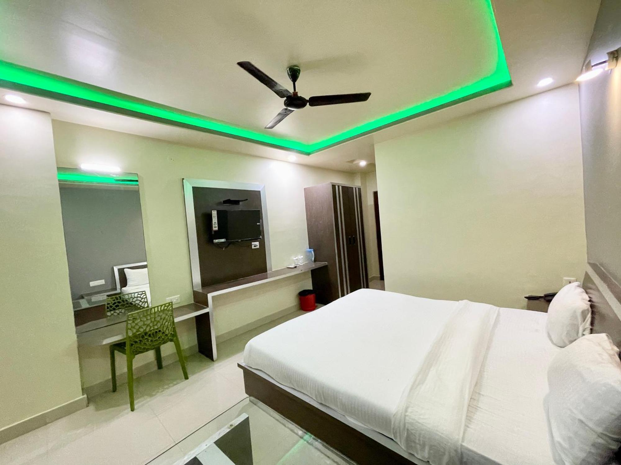 Hotel Trends In Puri Exteriör bild